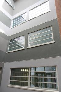 Menuiserie de haute sécurité solution Metal Quartz local fenêtres avec grilles